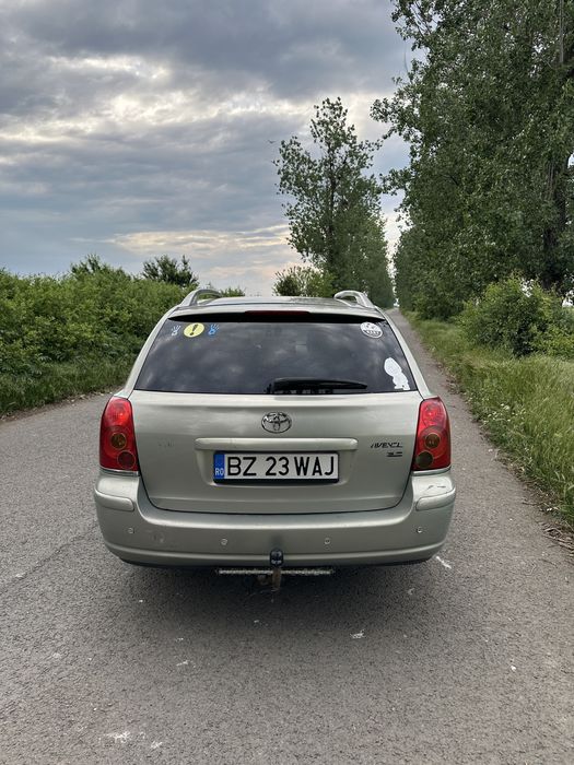 TOYOTA Avensis 2004 — imagine 4