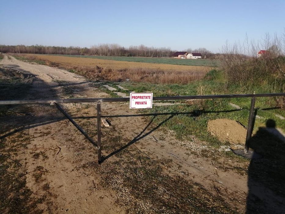 Vând teren in Comuna Domnesti