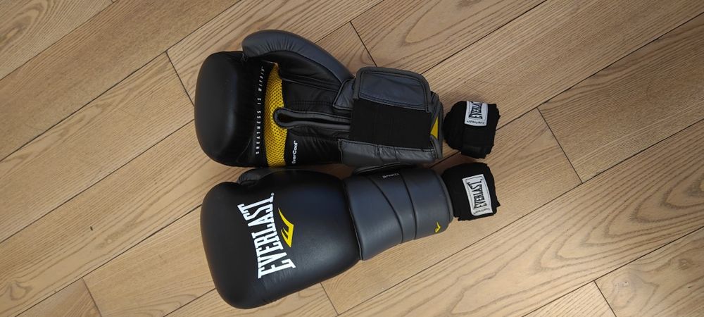Перчатки Everlast 16 унций