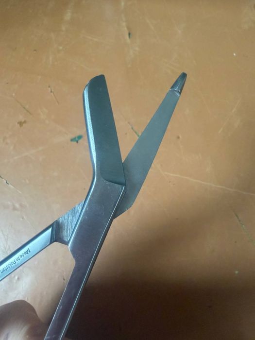 Ножницы для разрезания  повязок гипсывве ножницы