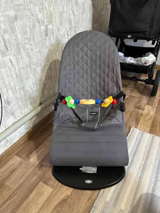 Продается шезлонг