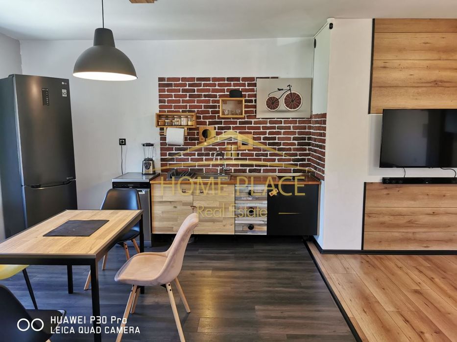 Продава се Тристаен апартамент в Варна, Възраждане 4 - 133 кв.м за 1009 €/кв.м - Снимка #2