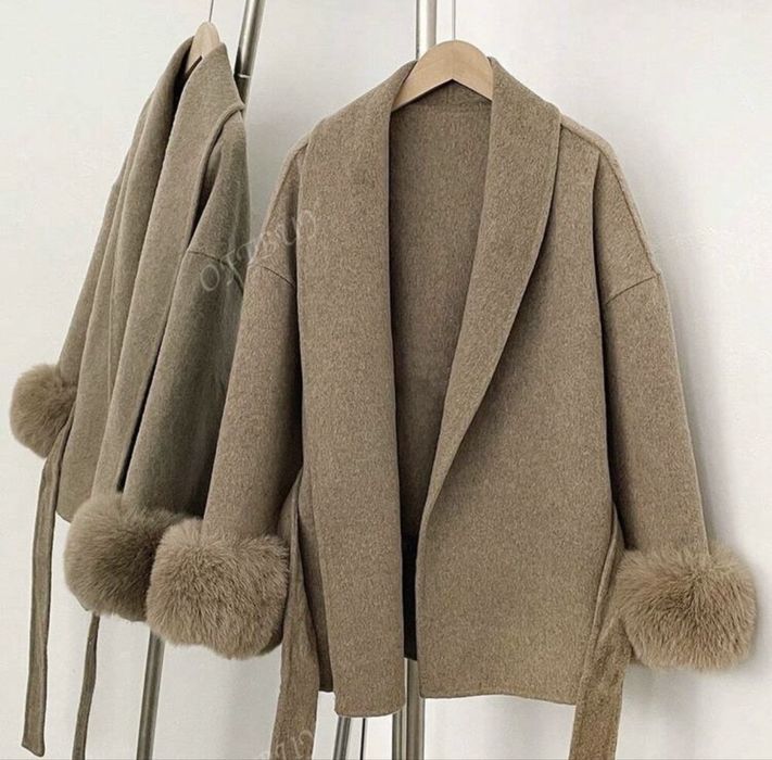 Палто с Пух  в цвят Каки размер S