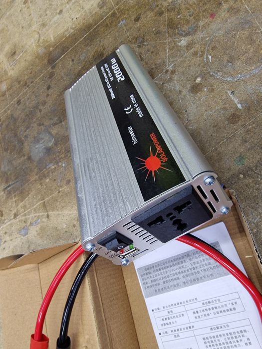 Vând invertor 12v 2000wati nou