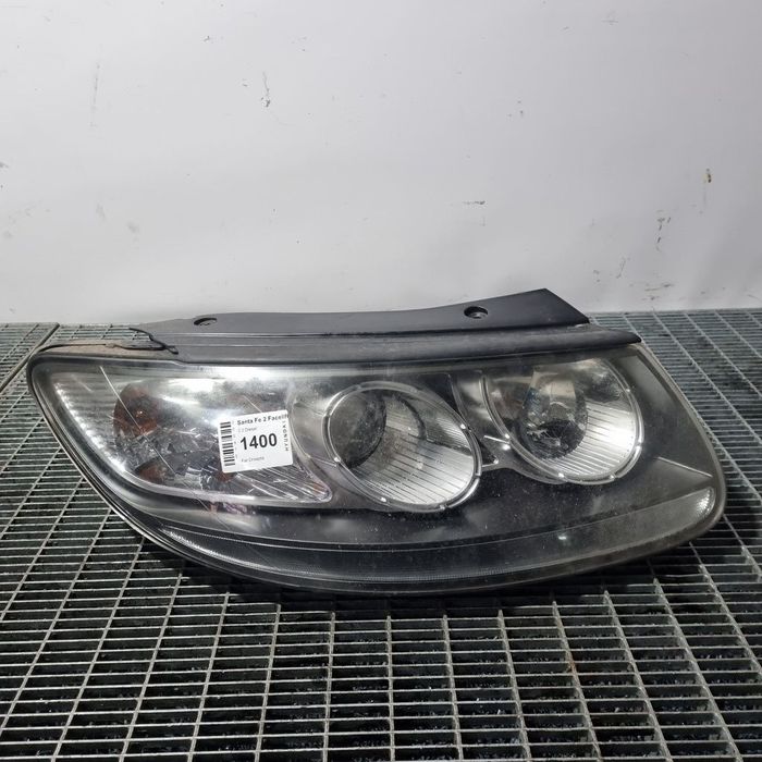 Far Dreapta Hyundai Santa Fe 2 Facelift 2009 - 2012 SUV 4 Usi (1400) Cu lupă