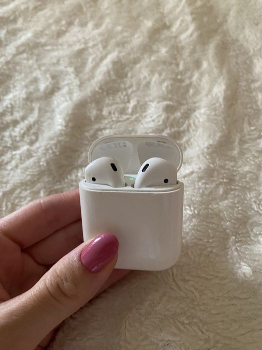 Apple Airpods белый