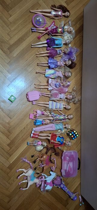 Păpuși Barbie cu accesorii
