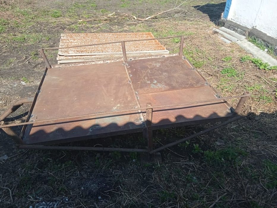 прицеп для автомобилей и мотоцикла