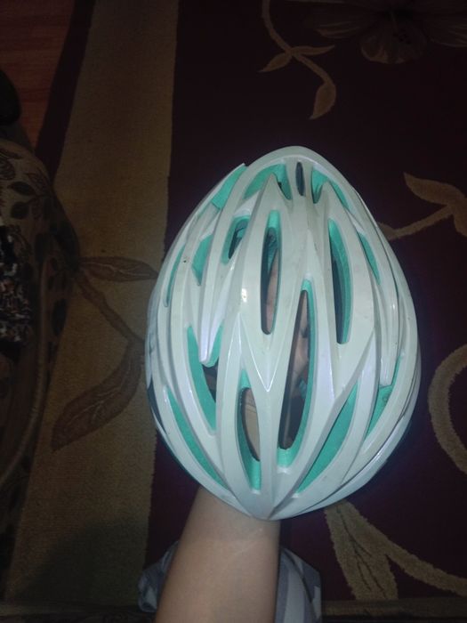 Продам шлем велосипедный