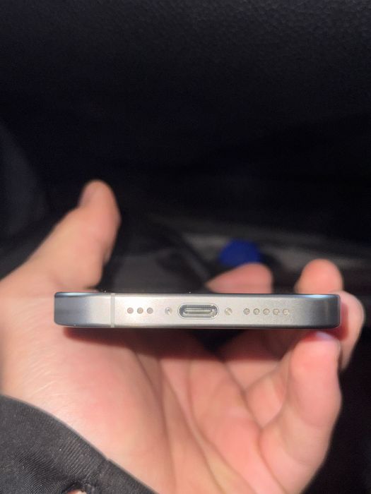 Iphone 15 pro         .