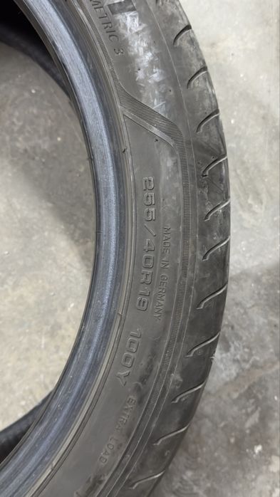 Goodyear Гуми 255/40/19