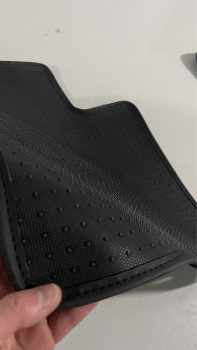 Продам ворсовые ковры в салон. Киа Оптима