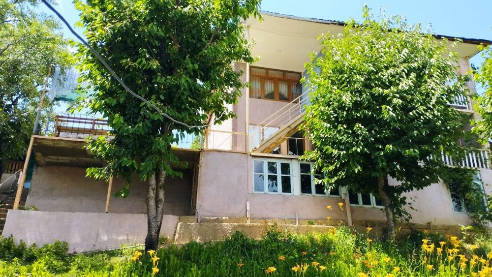 DACHA SOTILADI bochkada tinch joyda joylashgan