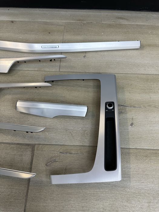 Орегинални алуминиеви лайстни за Audi SQ5