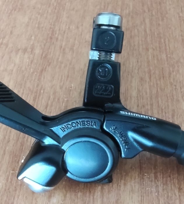 Команда Shimano MT-500L за дропър/хидравлично колче седло. Нова.