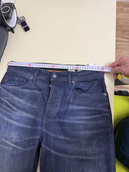 BOSS дънки чисто нови