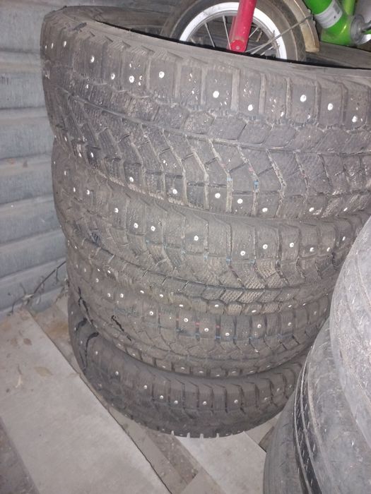 Продам резину на 15