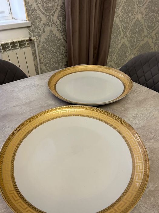 Продам блюдо под горячее