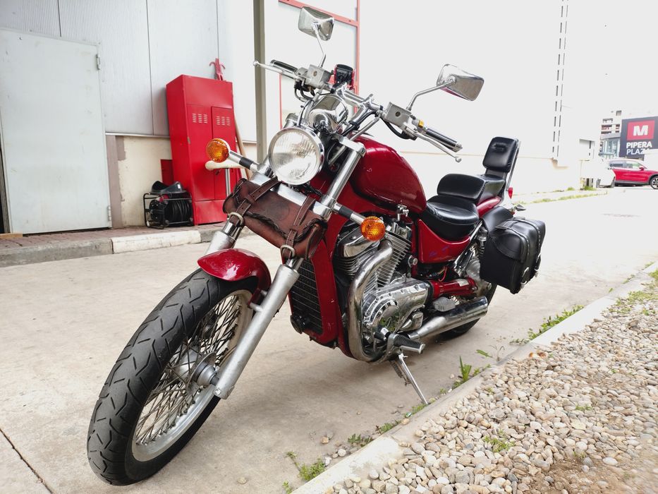 Suzuki Intruder VS 600cc A2