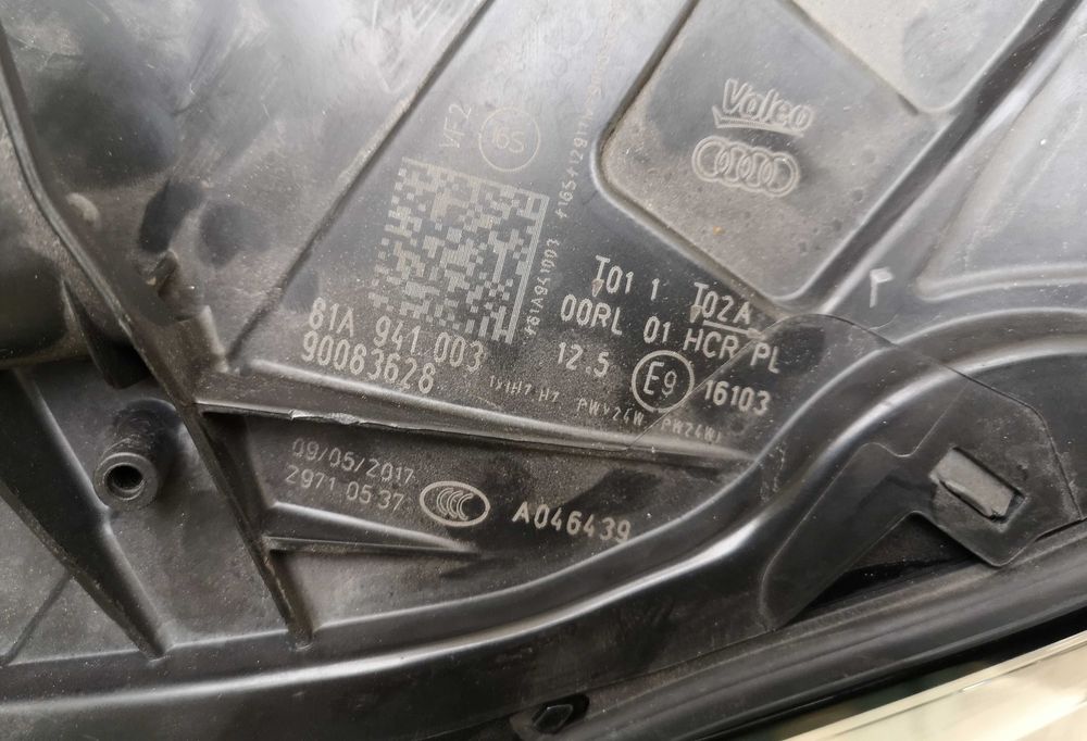 Оригинален фар Ауди Кю2  Audi q2