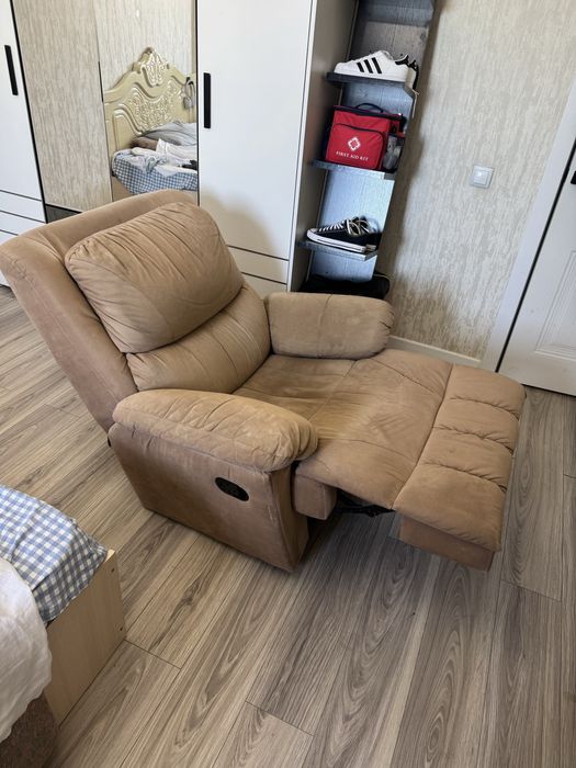 Кресло реклайнер, кресло качалка