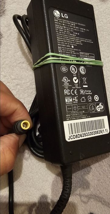 Sursa curent LG 19,5V 5,65A 110W pin central orig pt TV si Soundbar