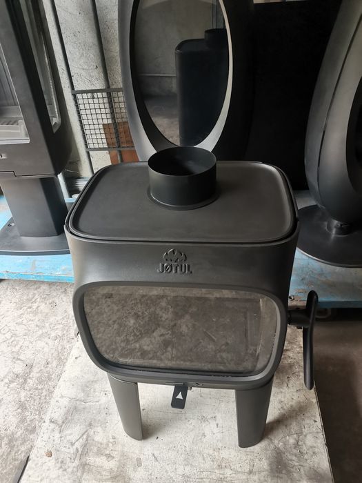 Чугунена печка на дърва Jotul