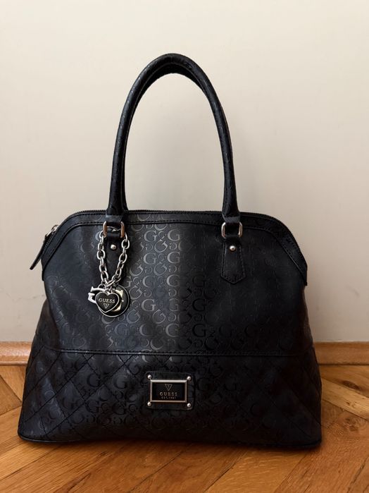 Дамска чанта GUESS