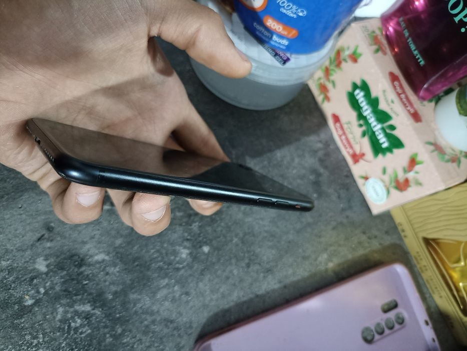 iPhone Se 2020 Sotiladi