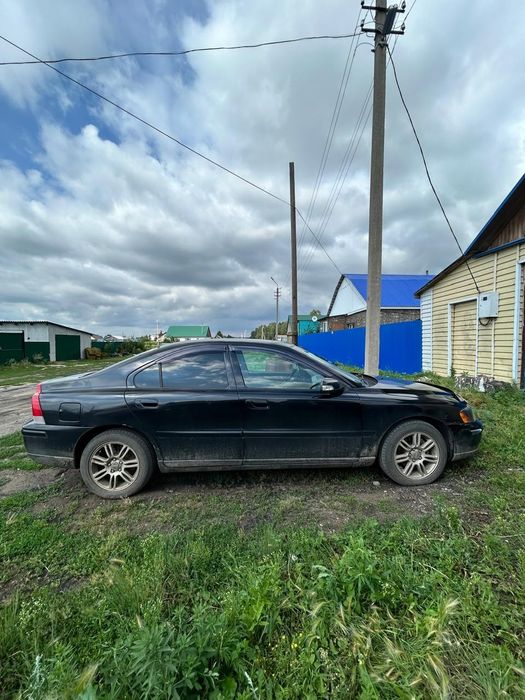 Подам автомобиль