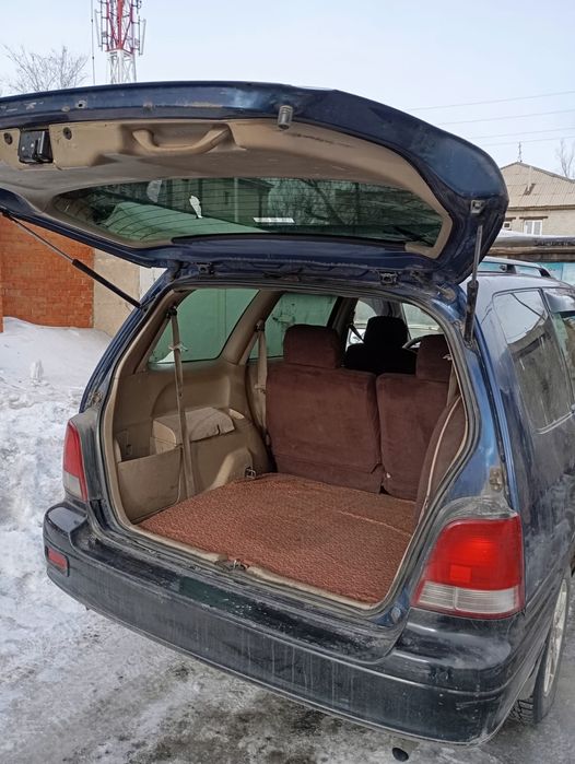 Продам автомабиль HONDA SHUTTLE