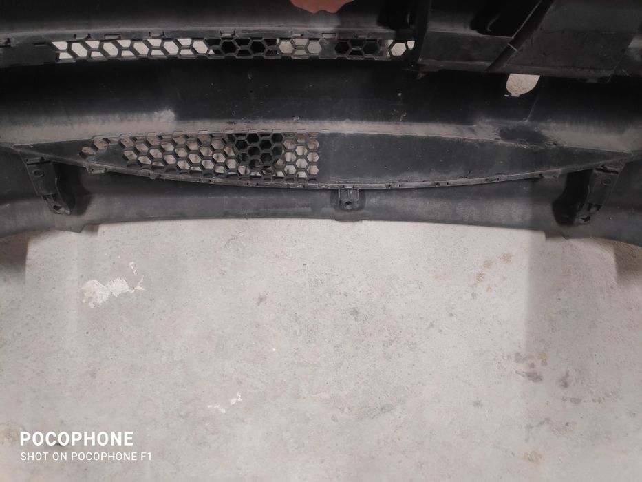 Предна броня Peugeot 107 / Пежо 107 2005/12г Със Забележки!