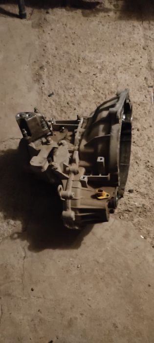 Продам коробку передач Веста
