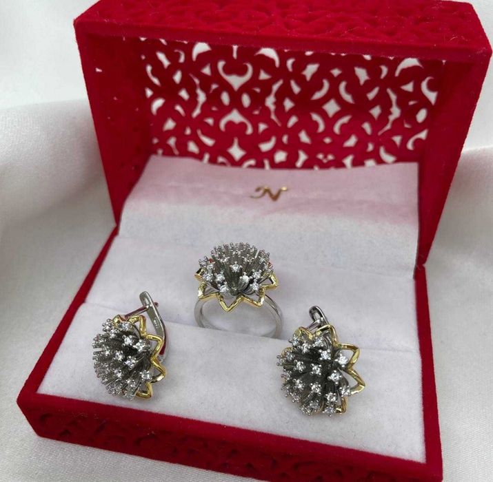 Нежный сияющий комплект Шикарный серебрл 925 с Цирконием позолоченный