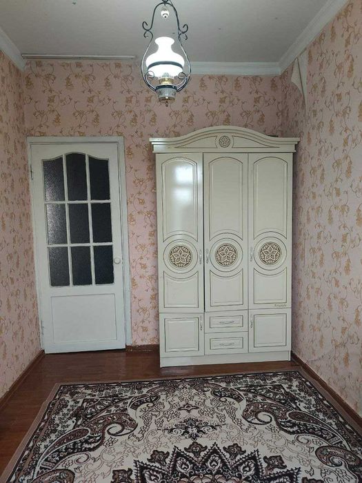 Продажа от собственника. Юнусабад 2 кв, 2/4/4, 58 м².