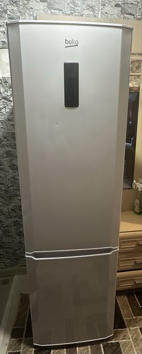 Холодильник beko