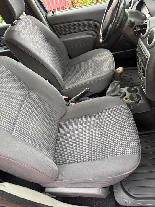 Dacia Logan Laureate 1,6 16V 105CP
