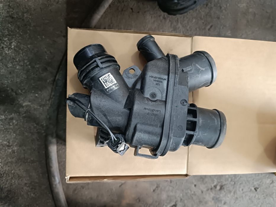 термостат RANGE ROVER 2018 года