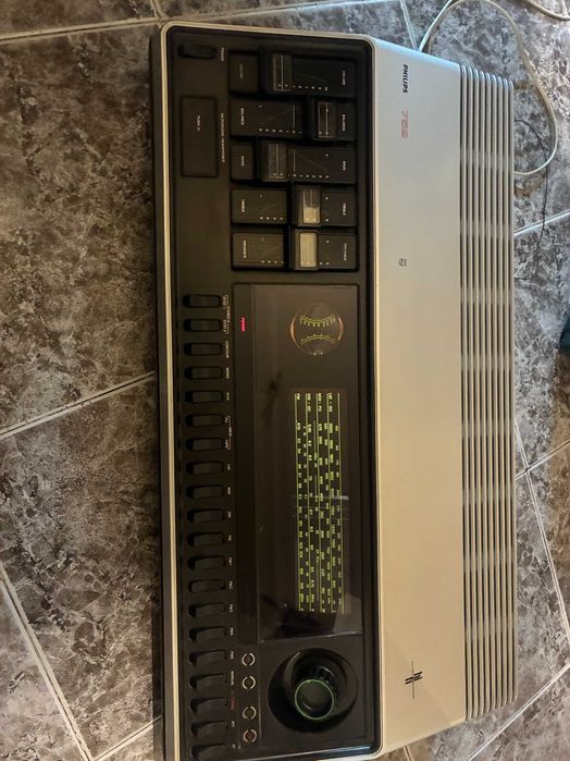 Стерео Ресивър Philips 752 (22RH752) „Самолетоносач“
