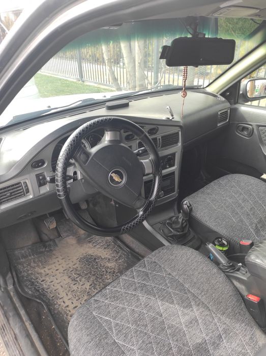 Продам нексию 2 ,-1,5мотор