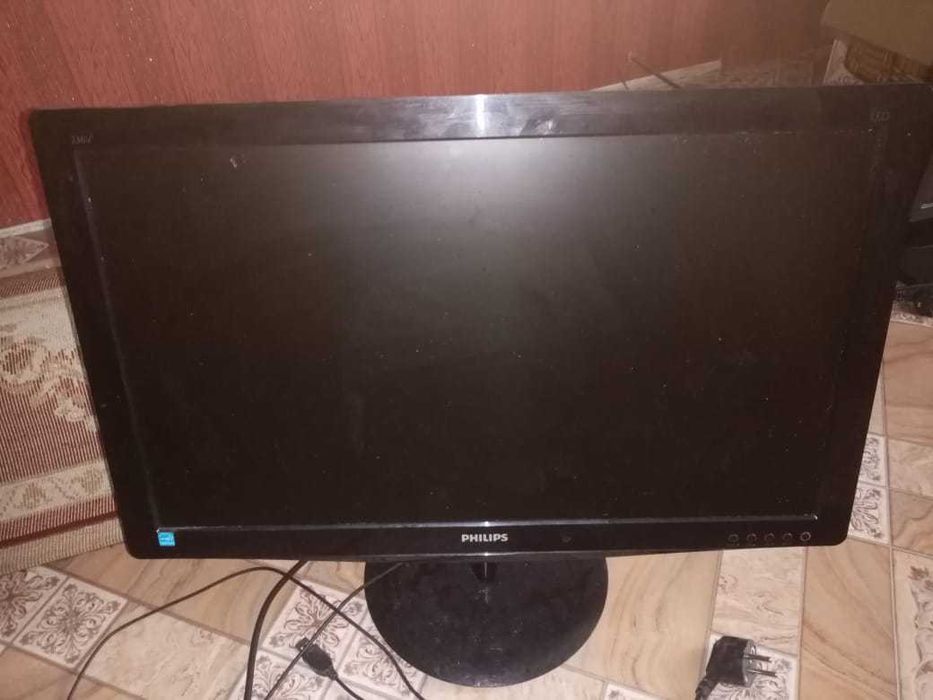 Компьютер i3-7100, ОЗУ 16gb, 1000 ssd, GT 710, монитор 23 дюйма