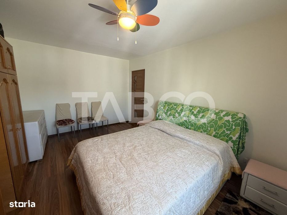 Apartament 3 camere complet renovat mobilat si utilat zona 1 Decembrie