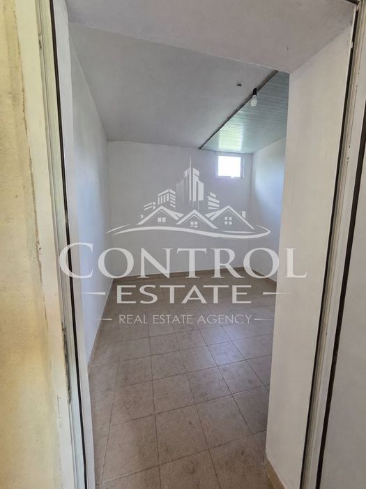 Продава се Промишлена сграда в с. Първомайци, Област Велико Търново - 244 кв.м за 1082 €/кв.м - Снимка #8