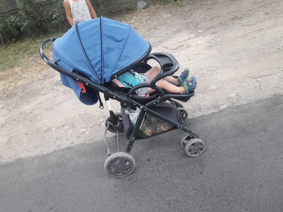 Продам каляску за 10000