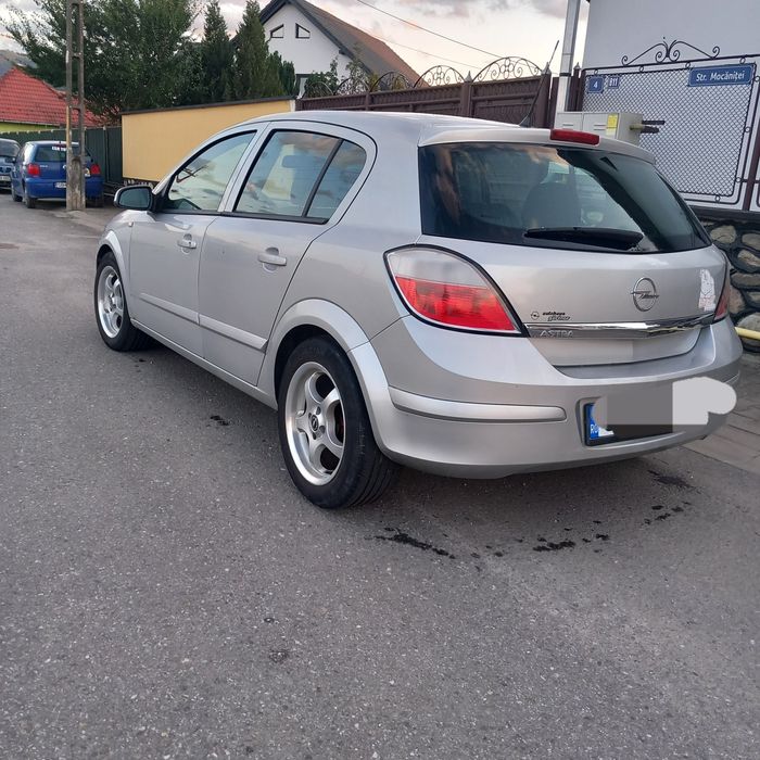 Opel astra H benzina
