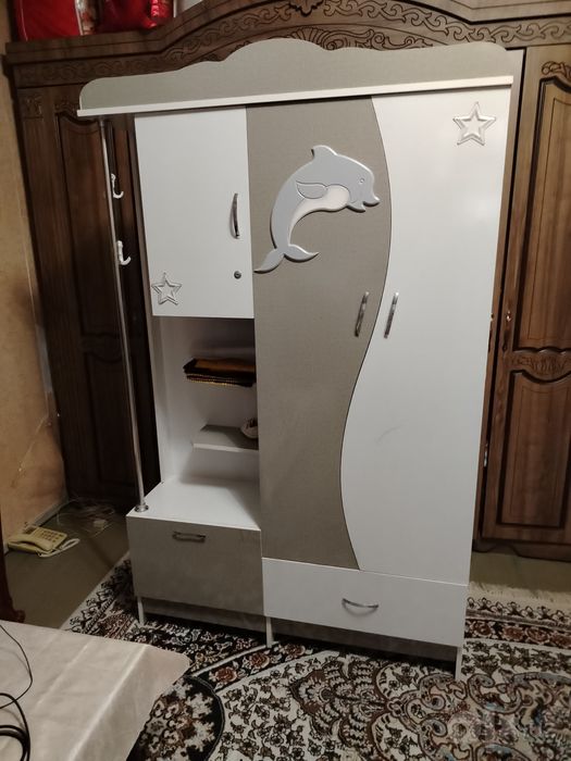 Детский кровать с тумбочкой