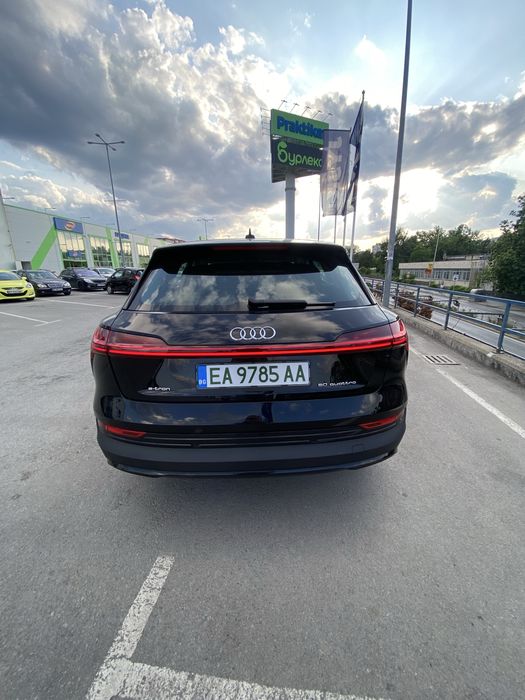 Audi E-tron!Ауди Е-трон!