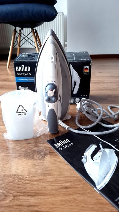 Утюг Braun TexStyle 5 в полном комплекте