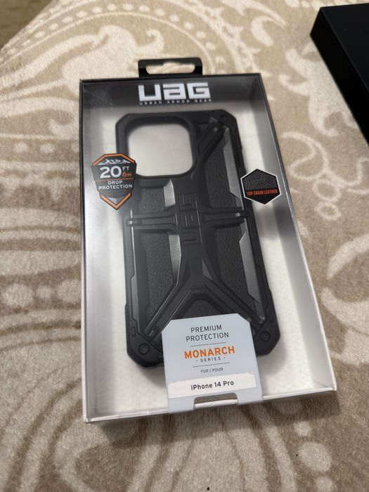 Carcasa UAG monarch iphone 14 pro