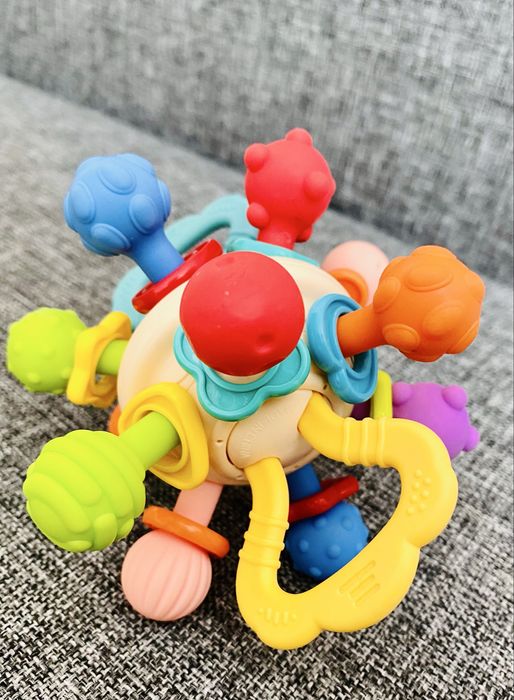 Игрушки развивающиеся